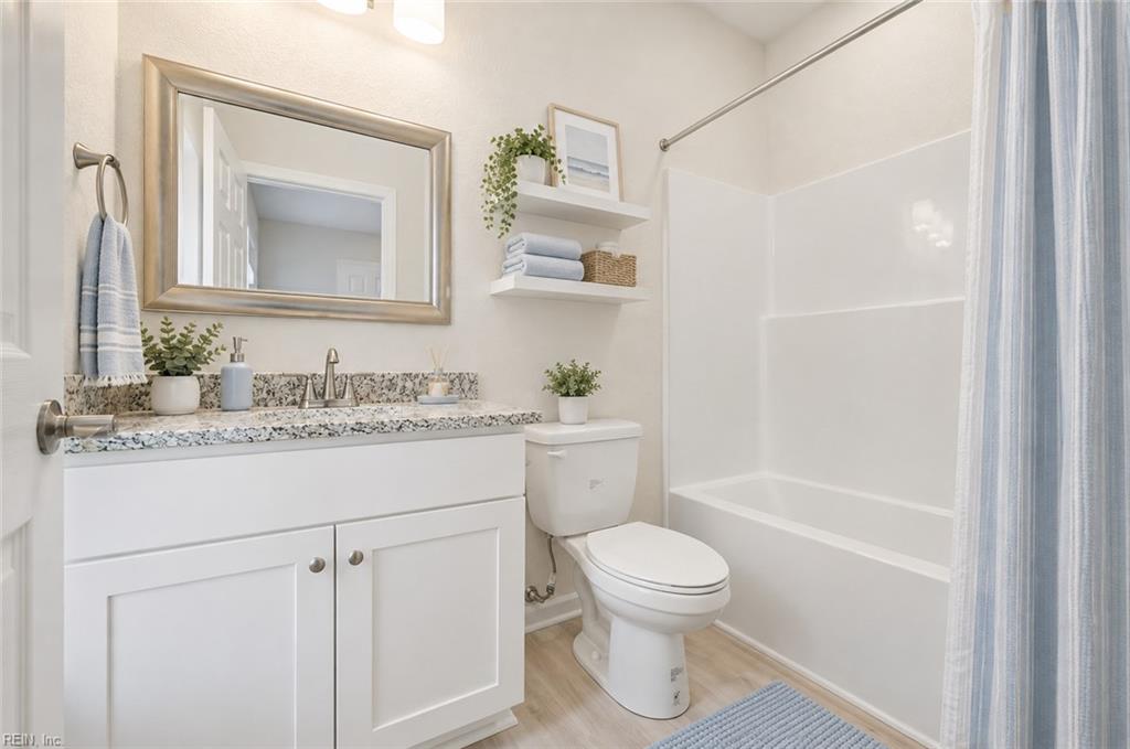 1343 Lead St Property Photo 18