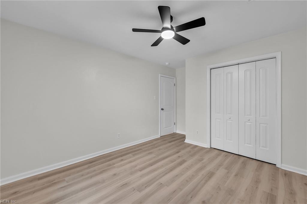 2931 Peronne Ave Property Photo 23