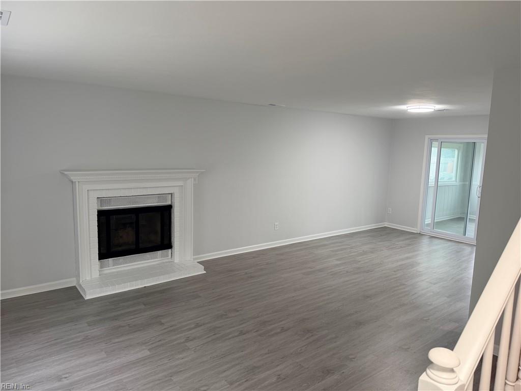 951 Fairborn Cir Property Photo 6