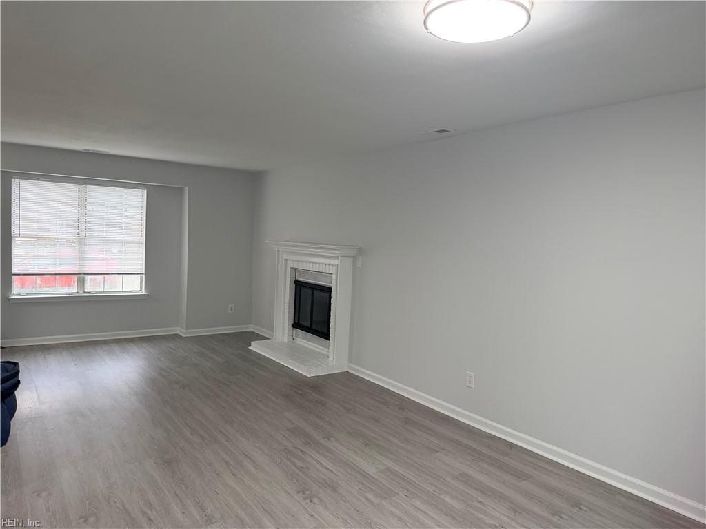 951 Fairborn Cir Property Photo 7