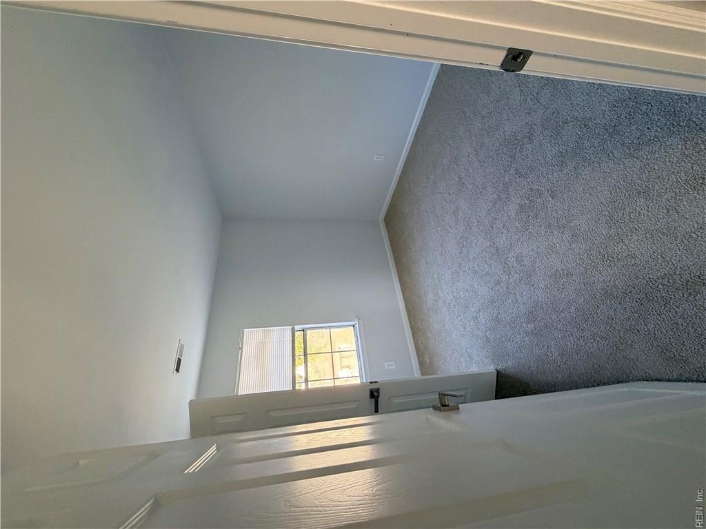 951 Fairborn Cir Property Photo 15