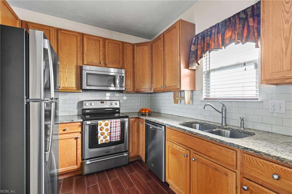 1860 Kempsville Crossing Ln Ln Property Photo 7