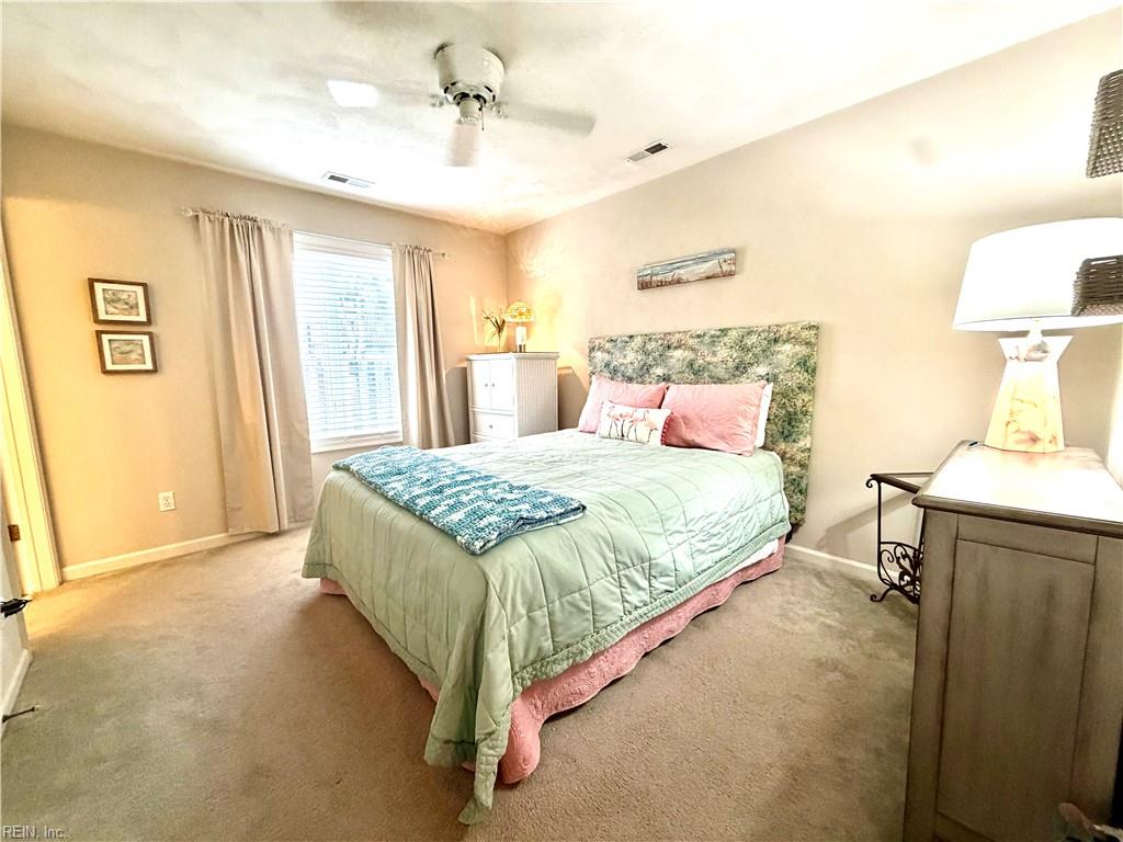 2302 Beach Castle Ln Property Photo 3