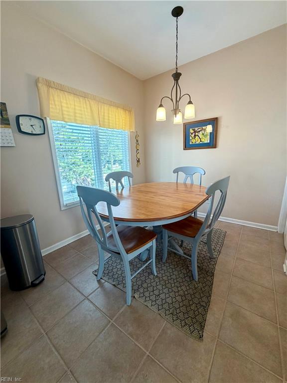2302 Beach Castle Ln Property Photo 21