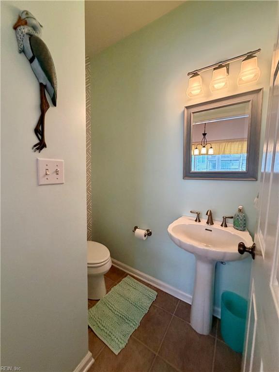 2302 Beach Castle Ln Property Photo 22