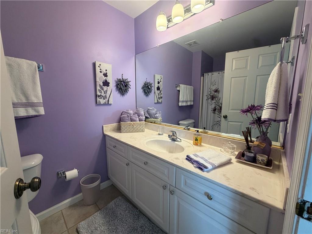 2302 Beach Castle Ln Property Photo 23