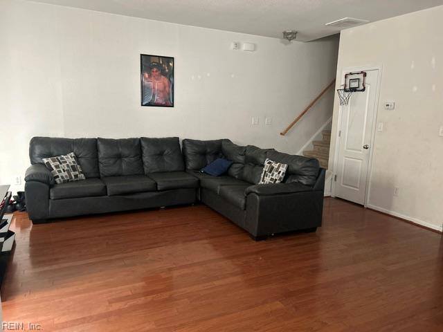 3517 Burlington St Property Photo 10