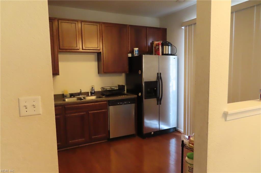 3517 Burlington St Property Photo 14