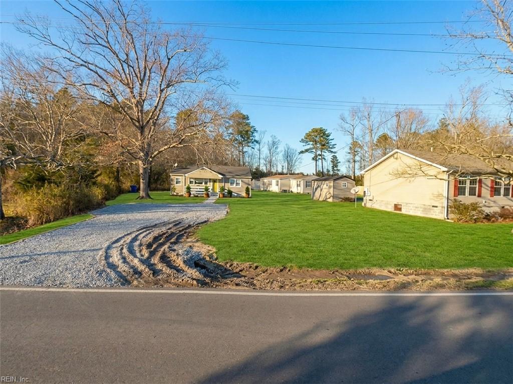 6837 Crittenden Rd Property Photo 1