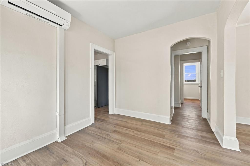 5759 Chesapeake Blvd Property Photo 8