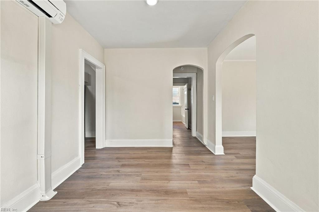 5759 Chesapeake Blvd Property Photo 9