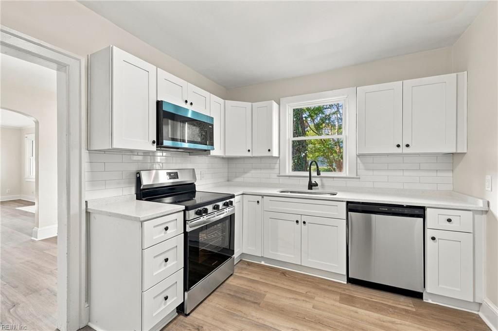 5759 Chesapeake Blvd Property Photo 12