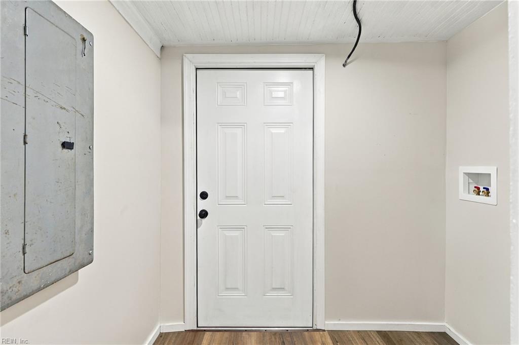 5759 Chesapeake Blvd Property Photo 16