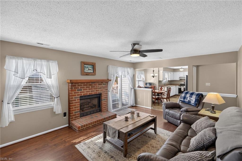 2100 Dove Ridge Dr Property Photo 2