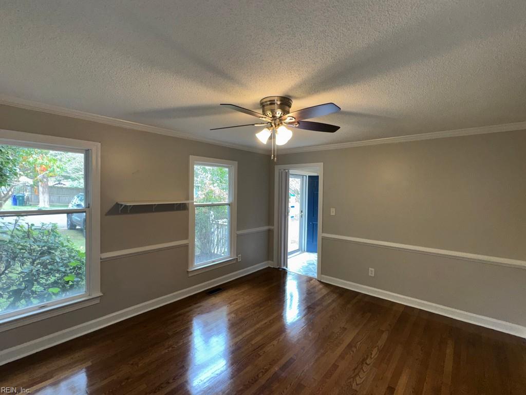 118 Sandpiper St Property Photo 5