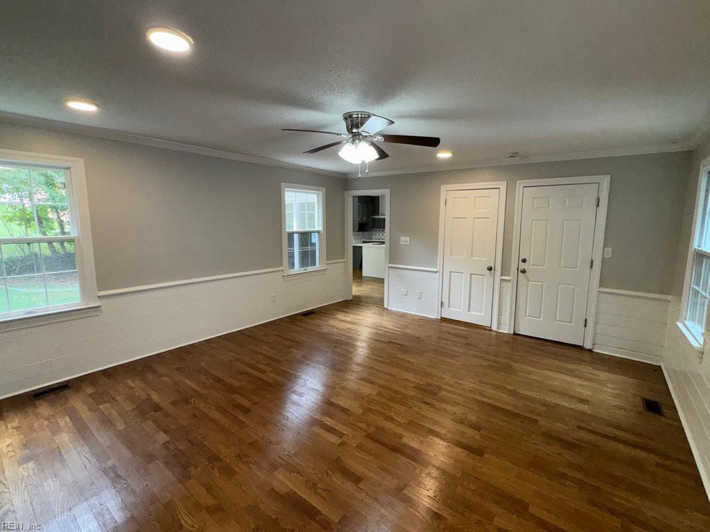 118 Sandpiper St Property Photo 12