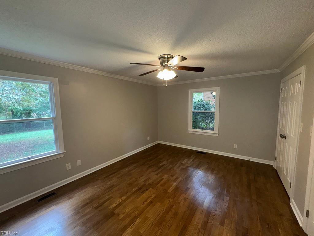 118 Sandpiper St Property Photo 14