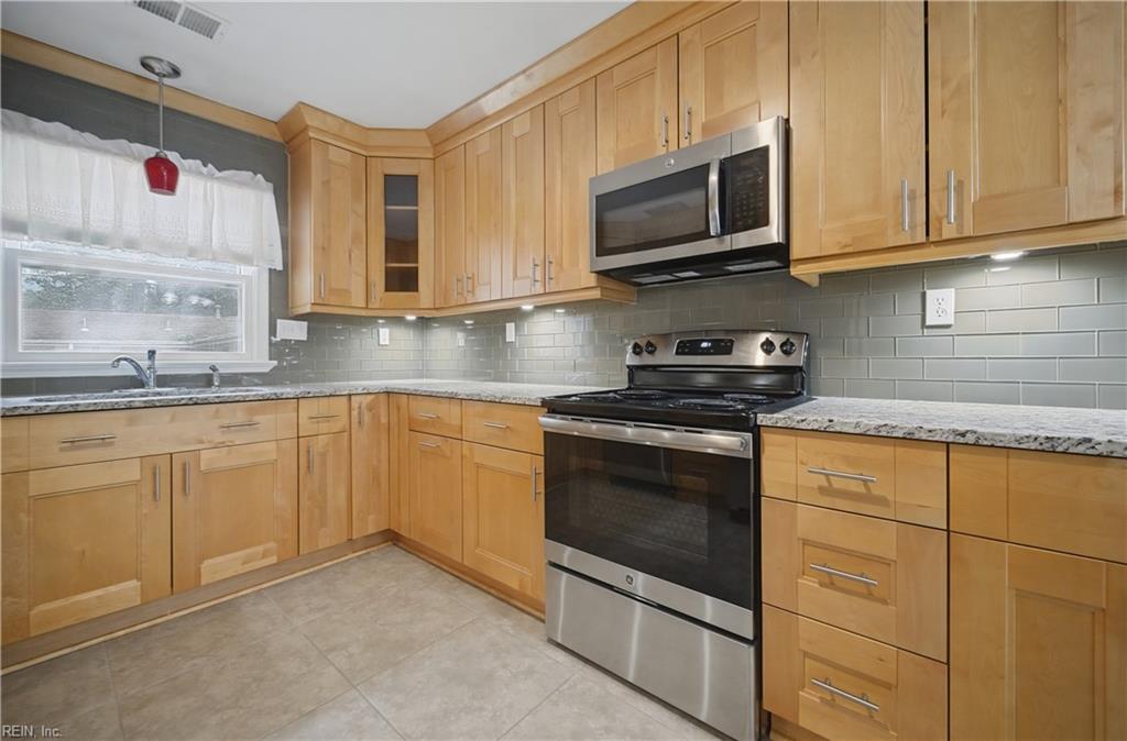 1637 While Ln Property Photo 8