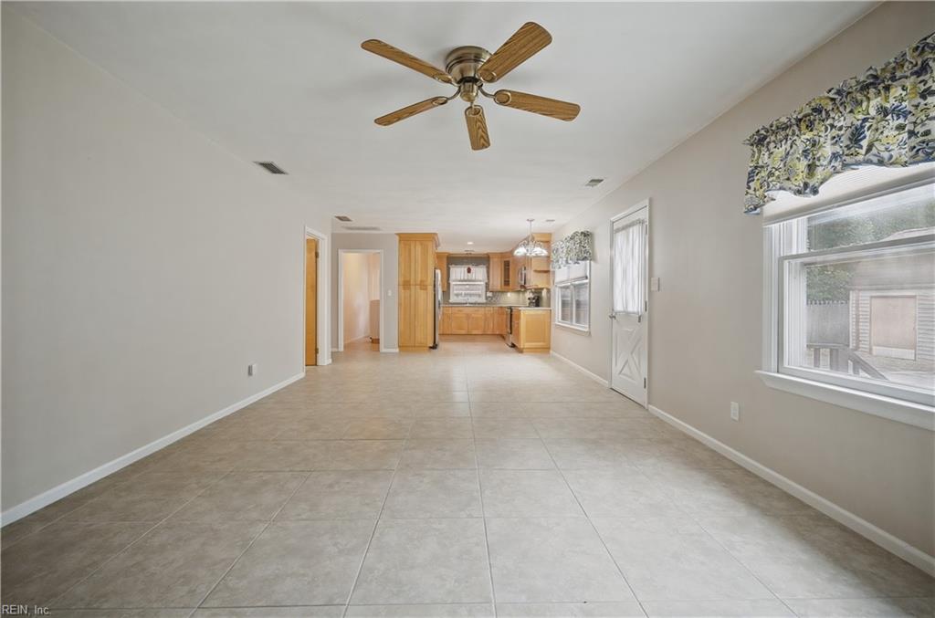 1637 While Ln Property Photo 10
