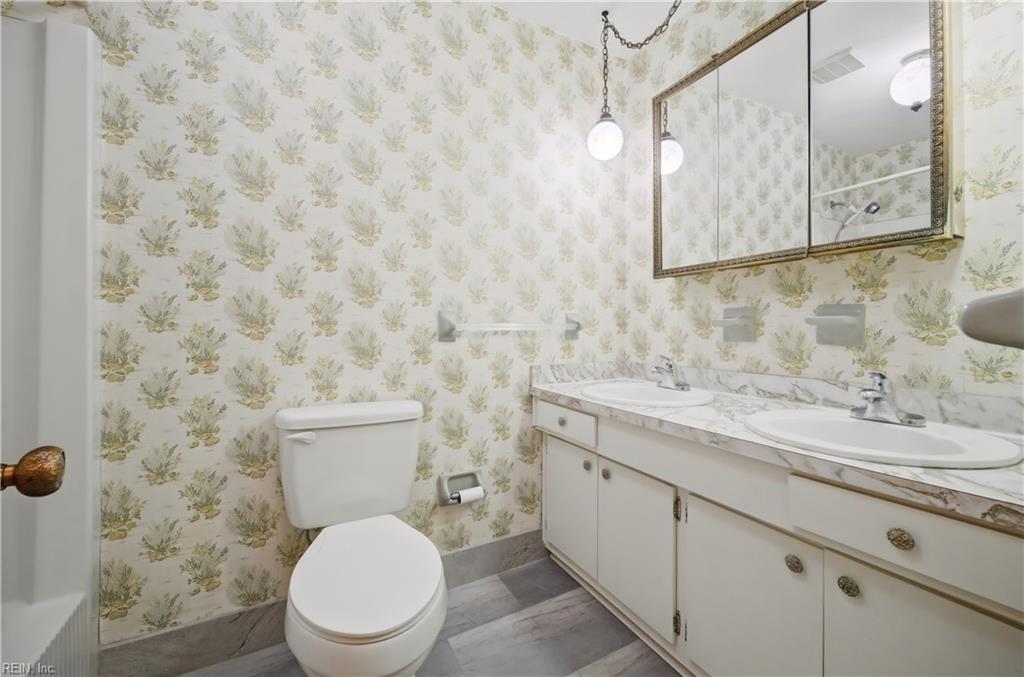 1637 While Ln Property Photo 11