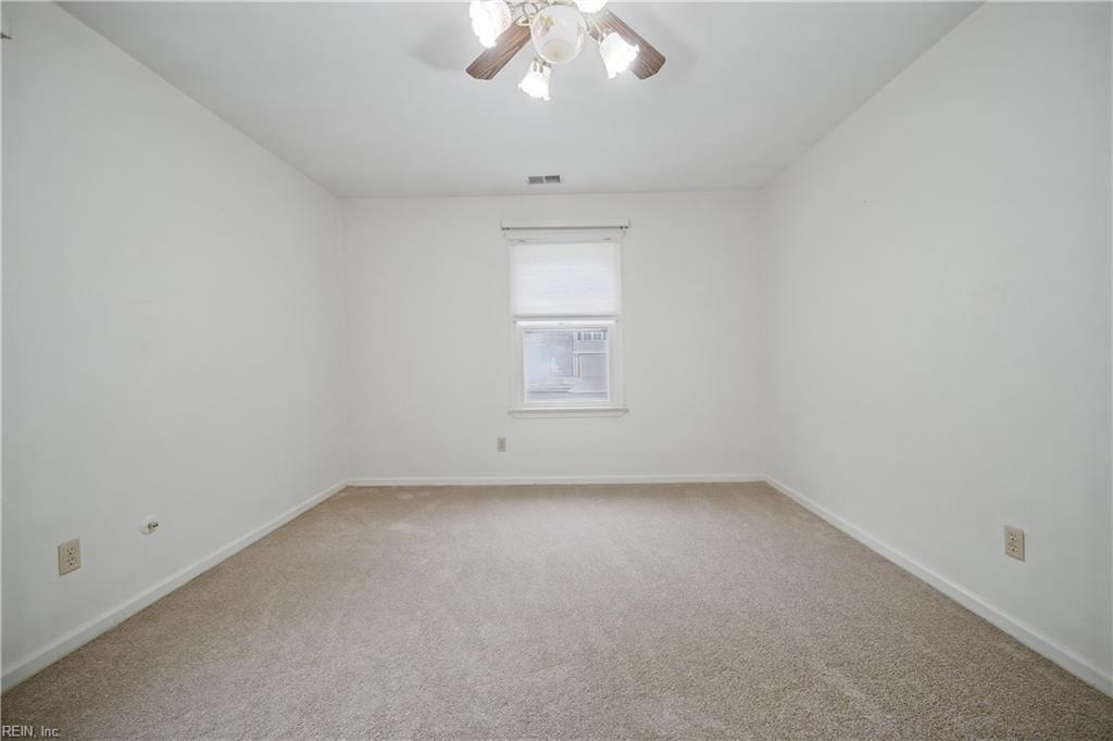 1637 While Ln Property Photo 18