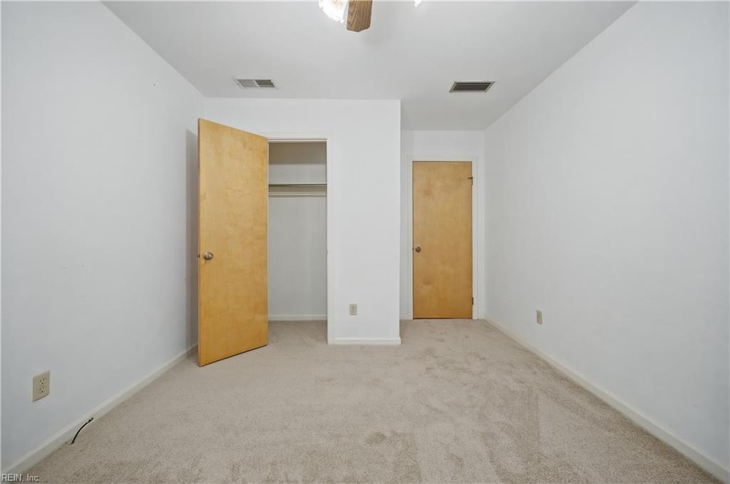 1637 While Ln Property Photo 19