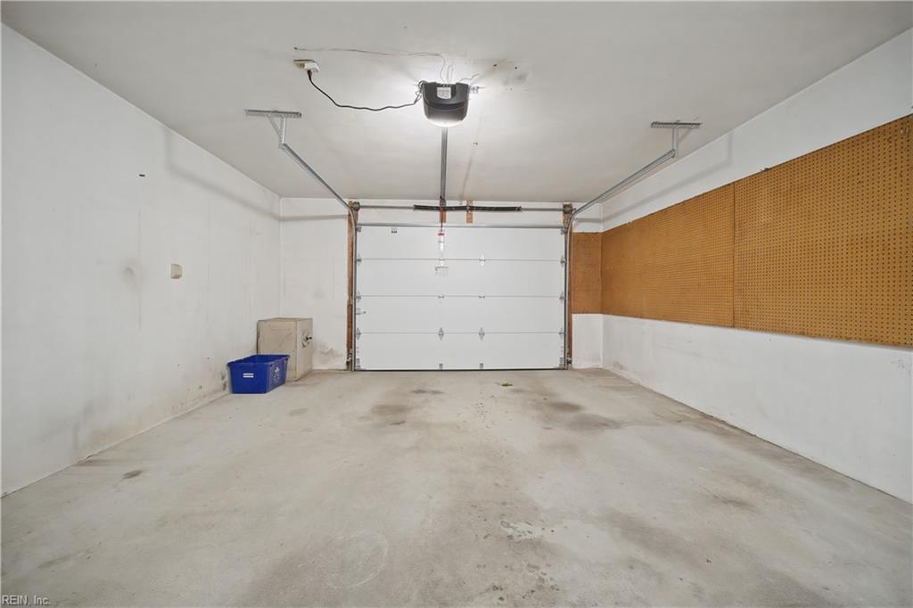 1637 While Ln Property Photo 25