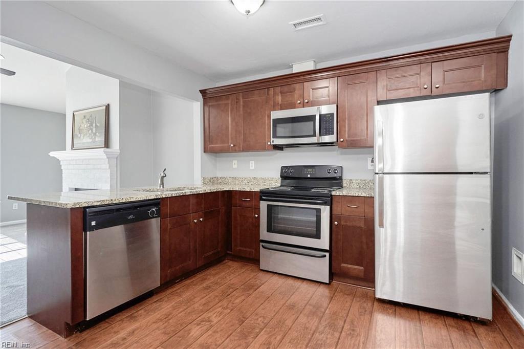 822 Wickford Dr Property Photo 6