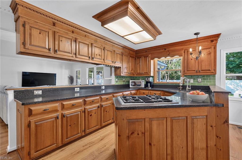 3536 Calverton Way Property Photo 15