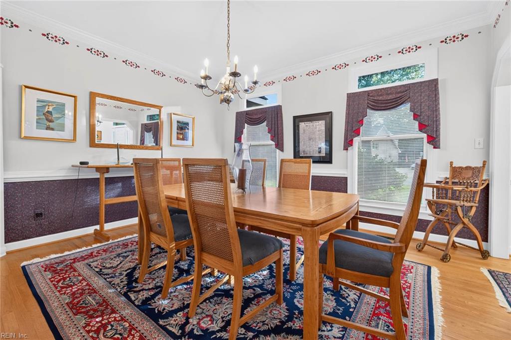 836 Bishopsgate Ln Property Photo 6