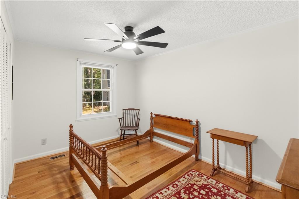 8960 Norseman Ln Property Photo 22