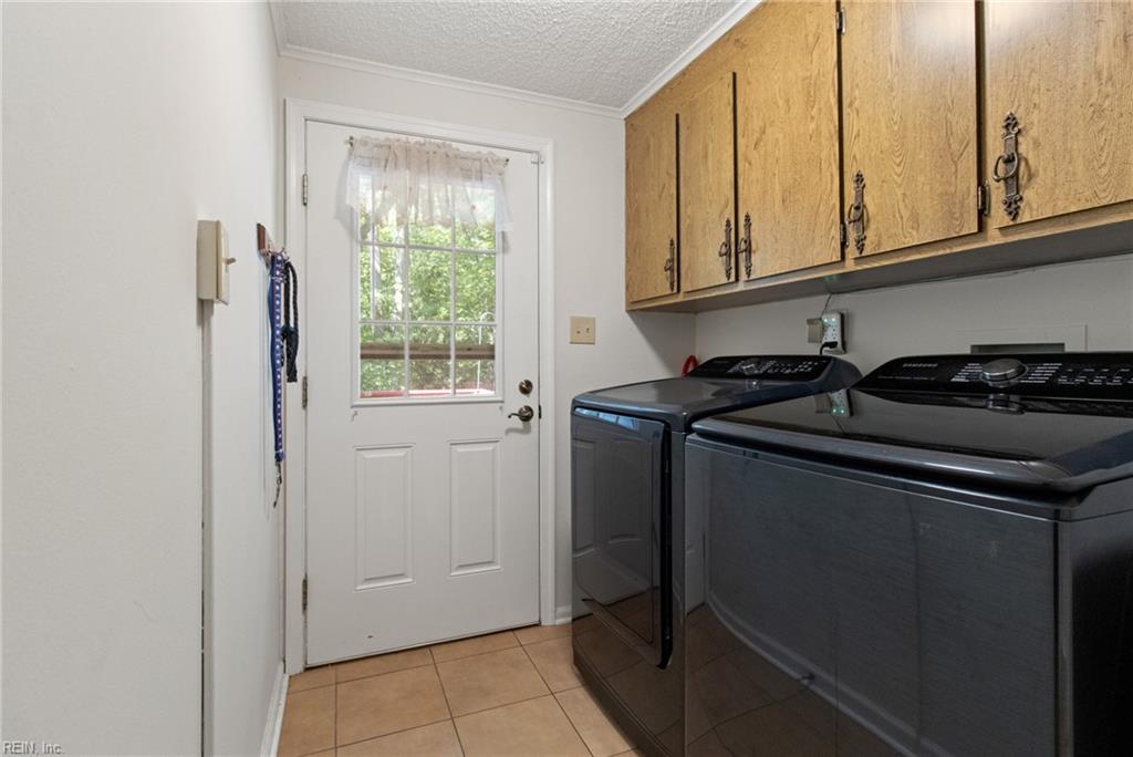 8960 Norseman Ln Property Photo 29