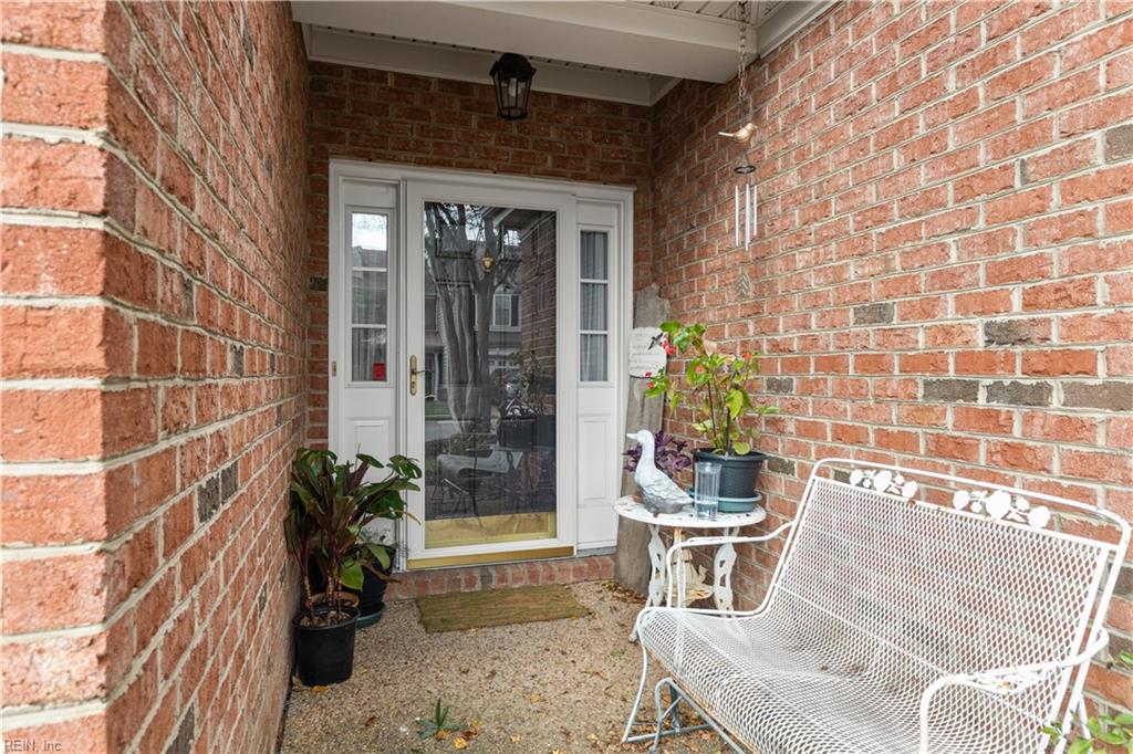 1432 Scoonie Pointe Dr Property Photo 3