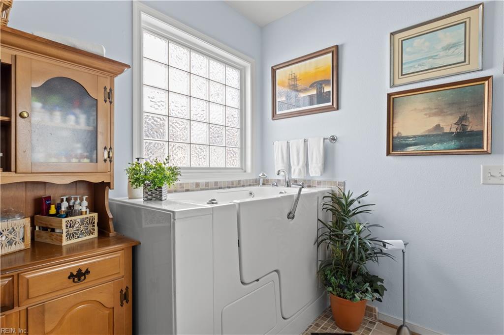 1432 Scoonie Pointe Dr Property Photo 16