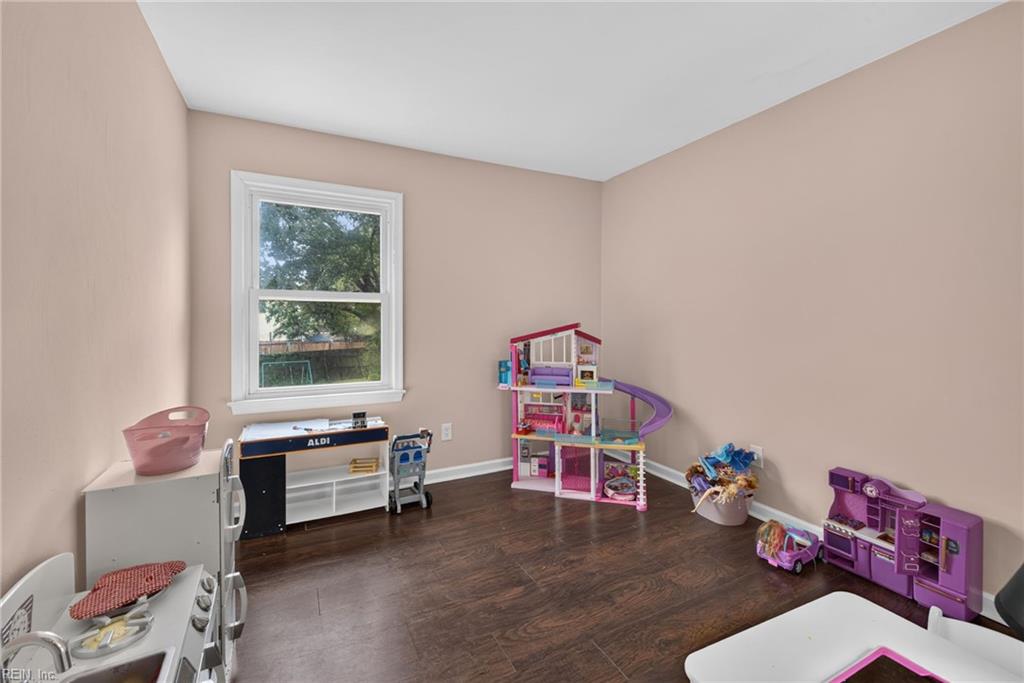 1349 Northvale Dr Property Photo 30
