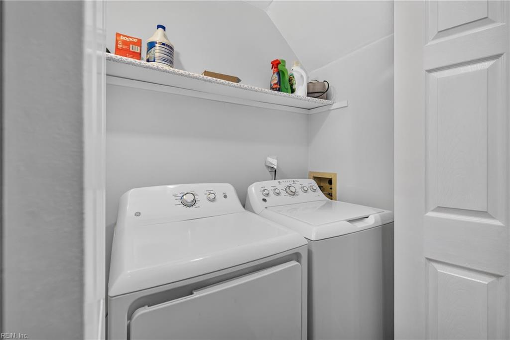 1349 Northvale Dr Property Photo 32