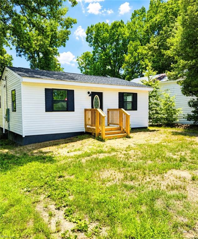 15105 First St Property Photo 2