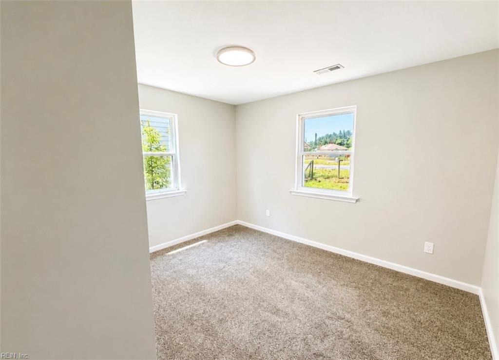 15105 First St Property Photo 7