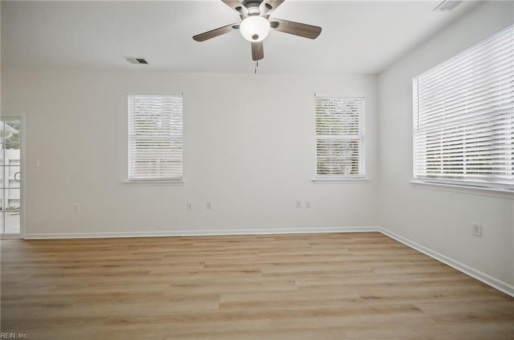 4396 Duffy Dr Property Photo 6