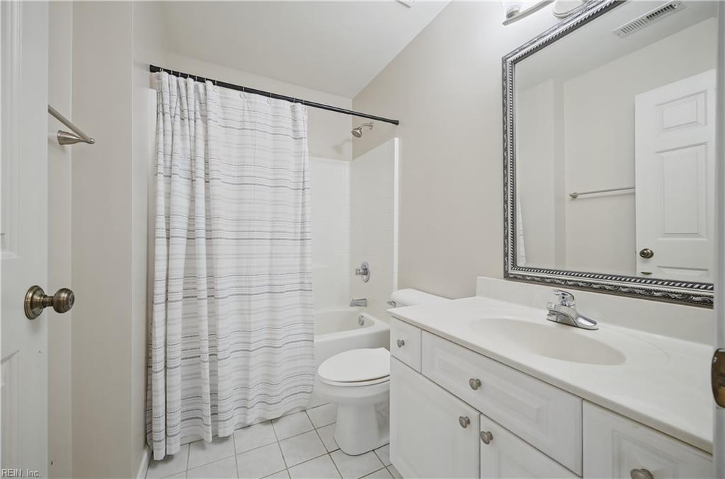 2308 Beach Castle Ln Property Photo 28