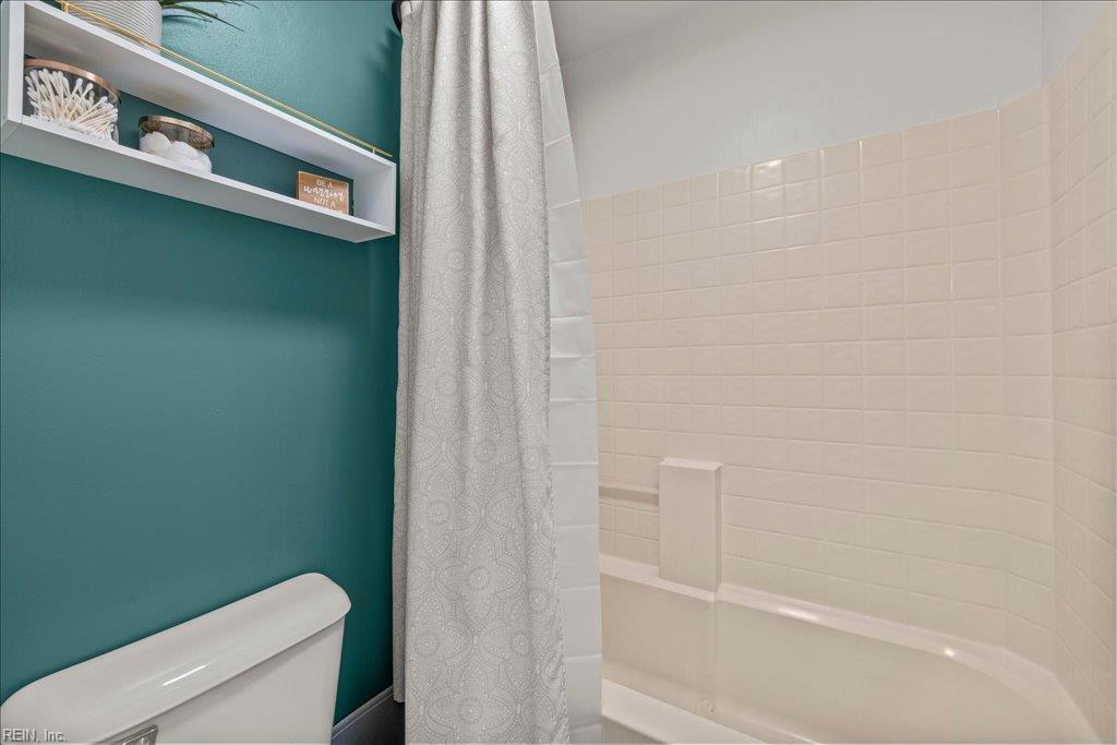 516 Willow Green Ct Property Photo 20