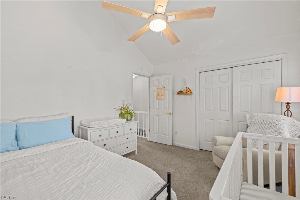 516 Willow Green Ct Property Photo 23