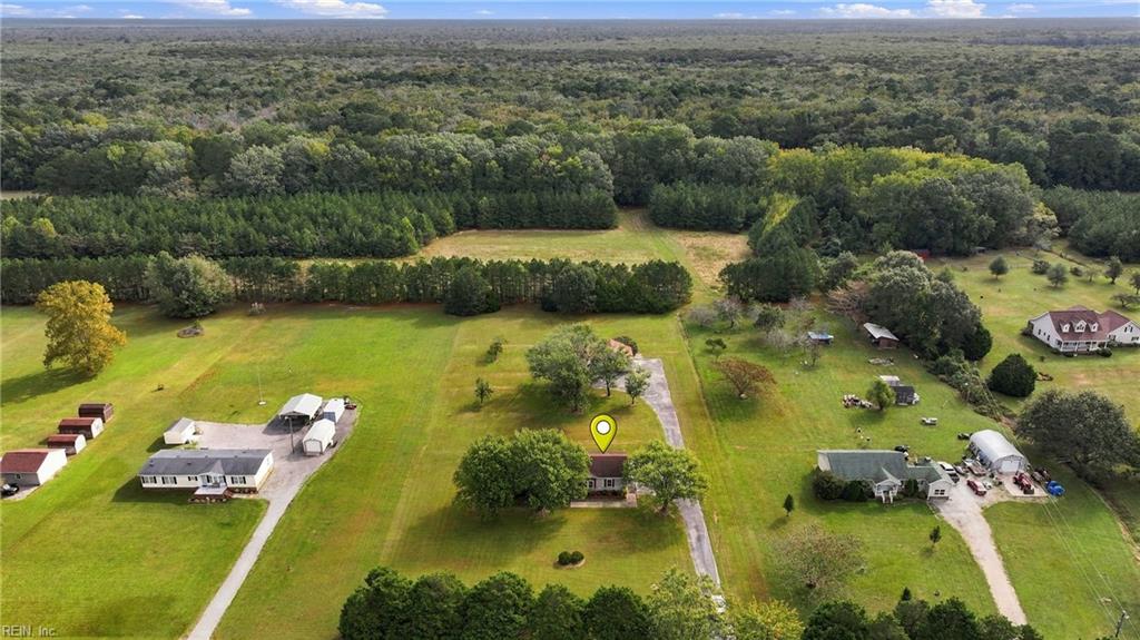 419 Daniels Rd Property Photo 4