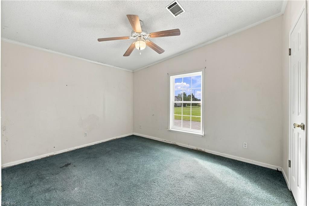 419 Daniels Rd Property Photo 25