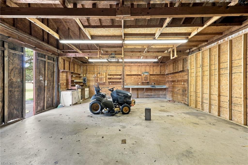 419 Daniels Rd Property Photo 39