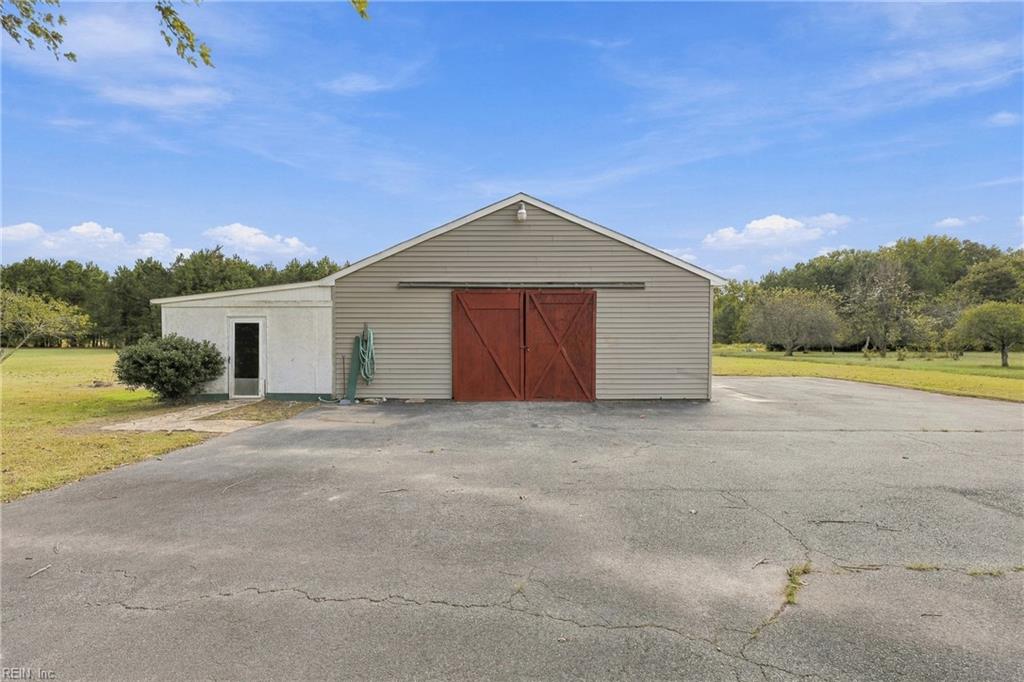 419 Daniels Rd Property Photo 42