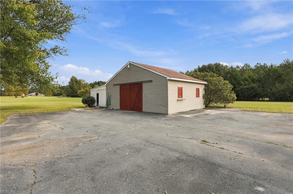 419 Daniels Rd Property Photo 43