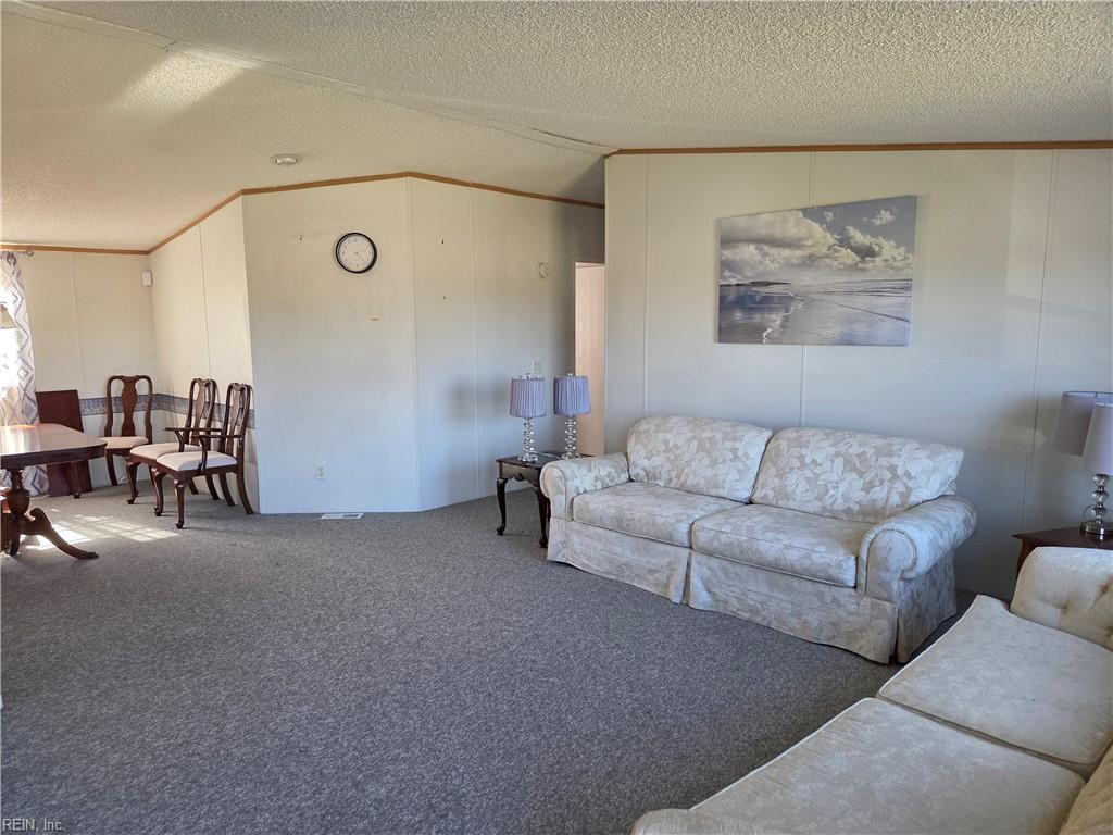 503 Railroad Ave Property Photo 2