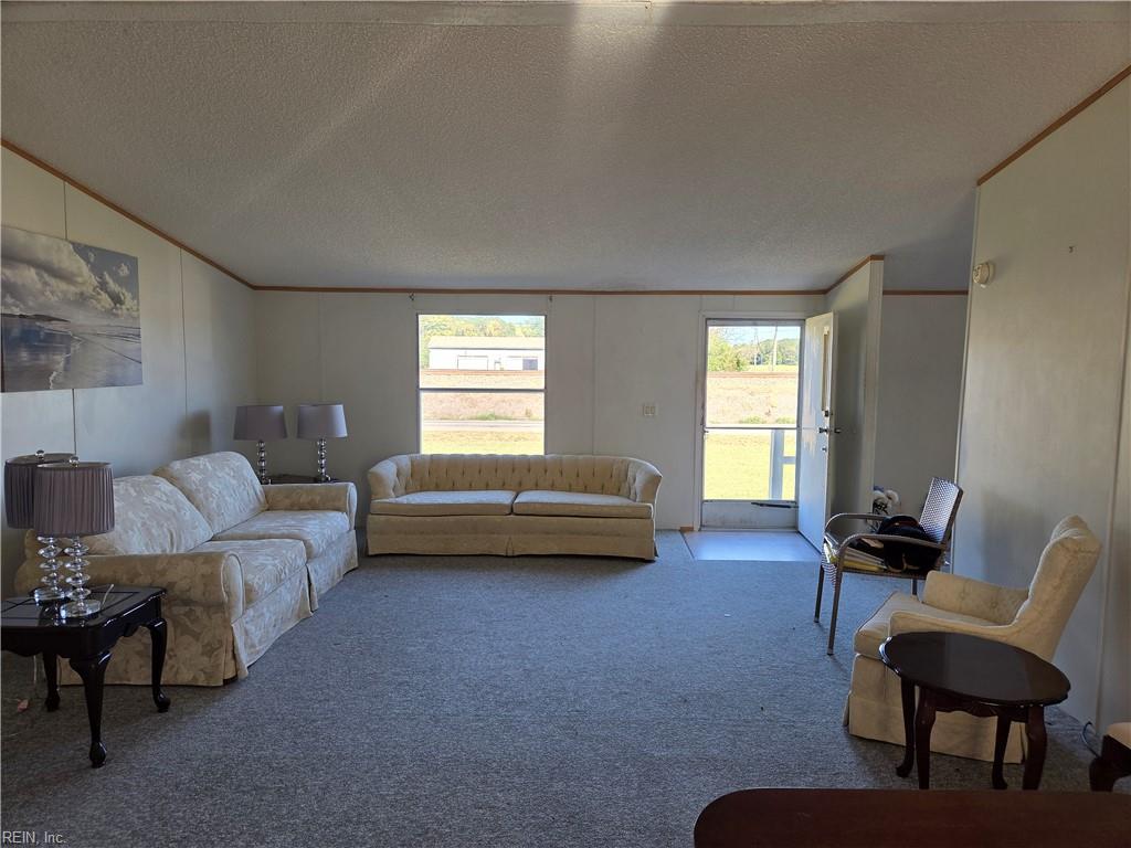 503 Railroad Ave Property Photo 5
