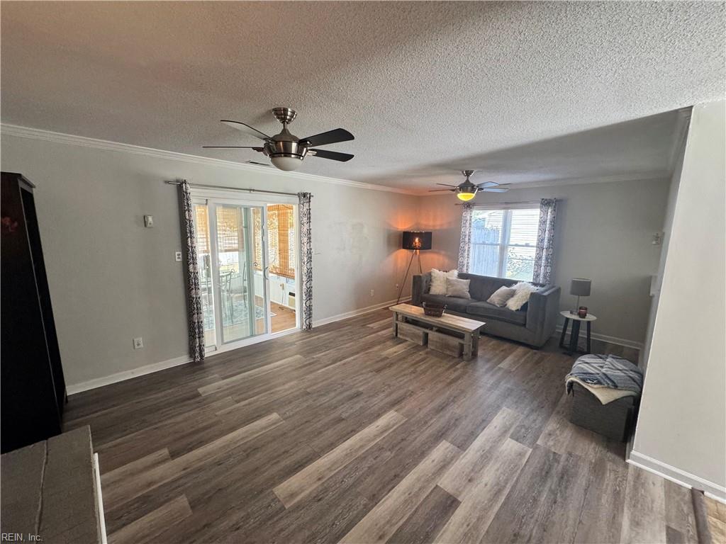 5508 Landings Crst Property Photo 5